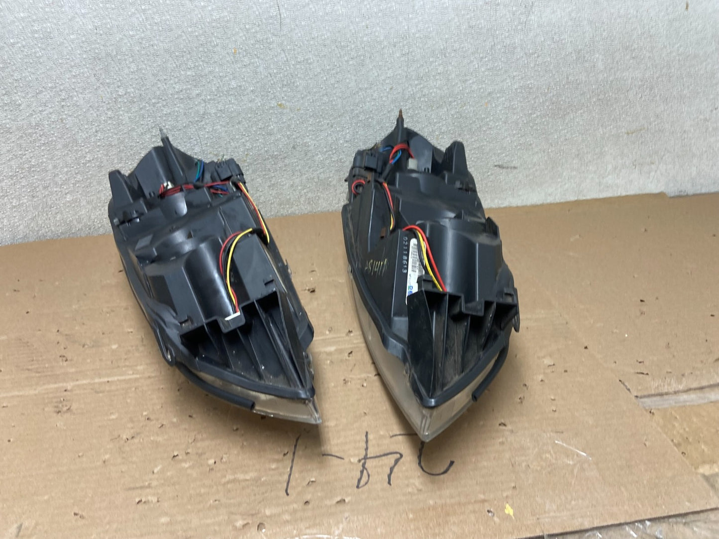 2006 - 2013 Chevrolet Impala Left+Right Set Headlights Halogen AB1411 DW9