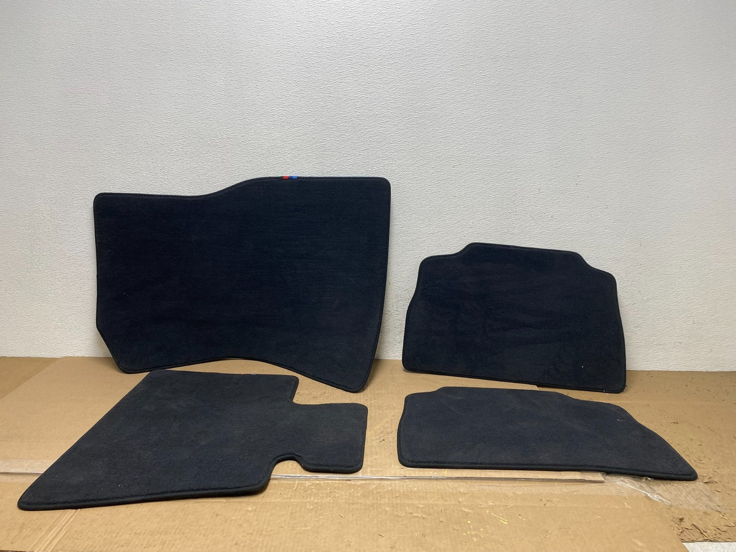 2020 to 2024 Bmw X6M Front And Rear Floor Mat Set Black AE6901 DG0