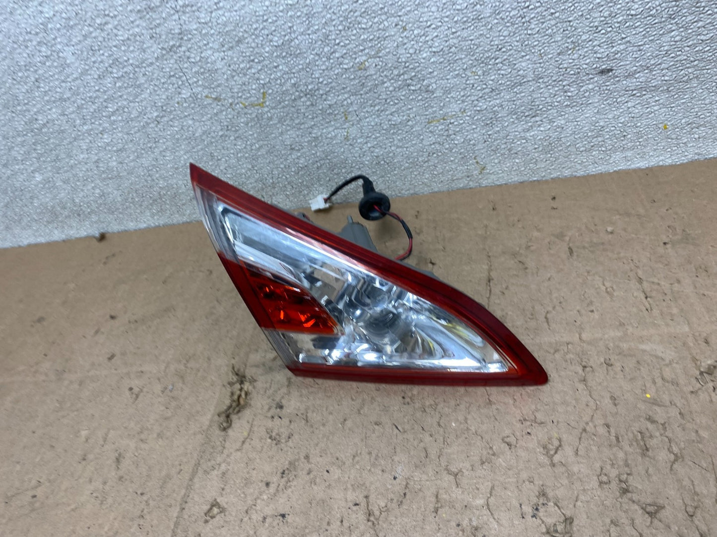 2011-2014 Nissan Murano Left Driver Lh Side Inner Tail Light Oem W2956 DW1