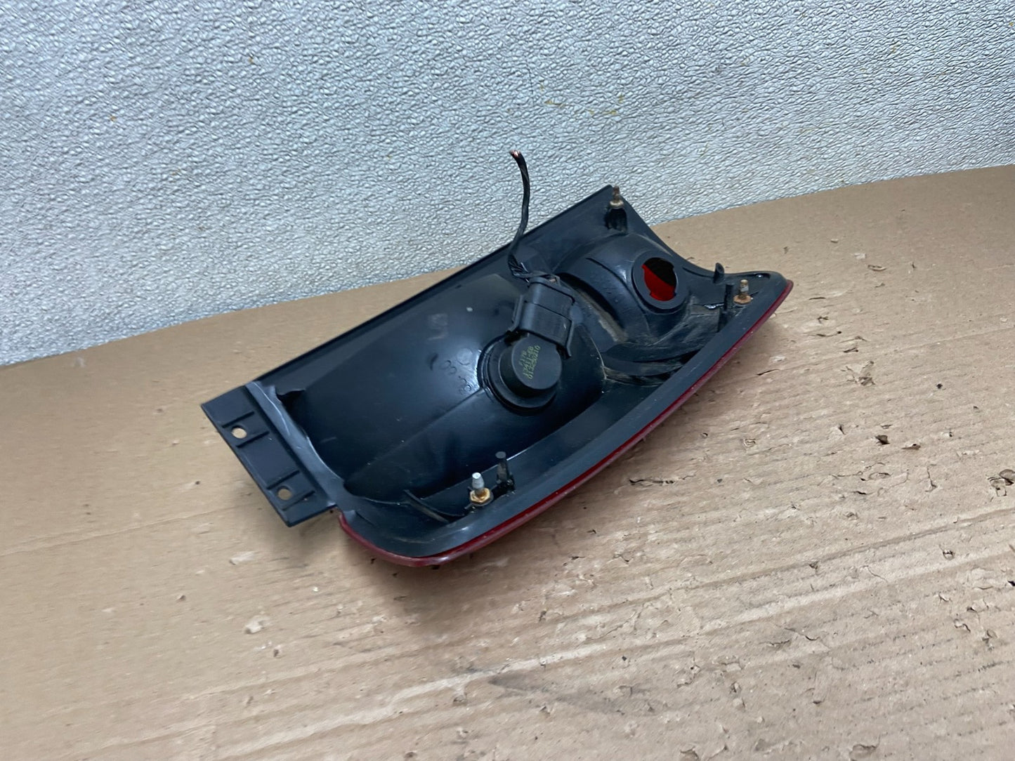 1997 to  2002 Ford Expedition Right Passenger RH  Tail light OEM AB1504 LK4