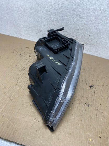 2013 to 2016 Hyundai Santa Fe Right Passenger RH Side Headlight AF7104 DW9