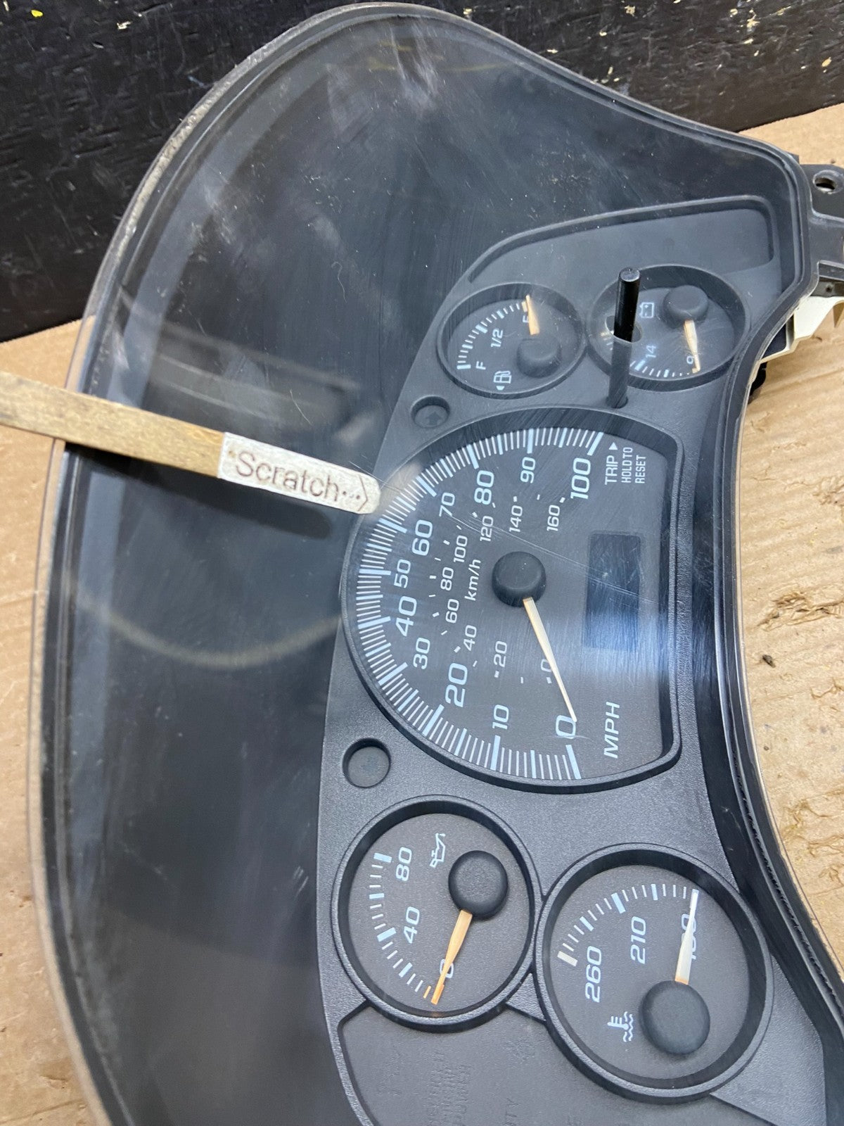 2004 to 2007 Chevrolet Express Speedometer Cluster Gauge OEM W3352 DG1