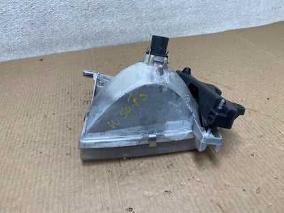 1998 1999 Nissan Frontier Right Passenger Side Headlight Halogen Lamp W5075 DW6
