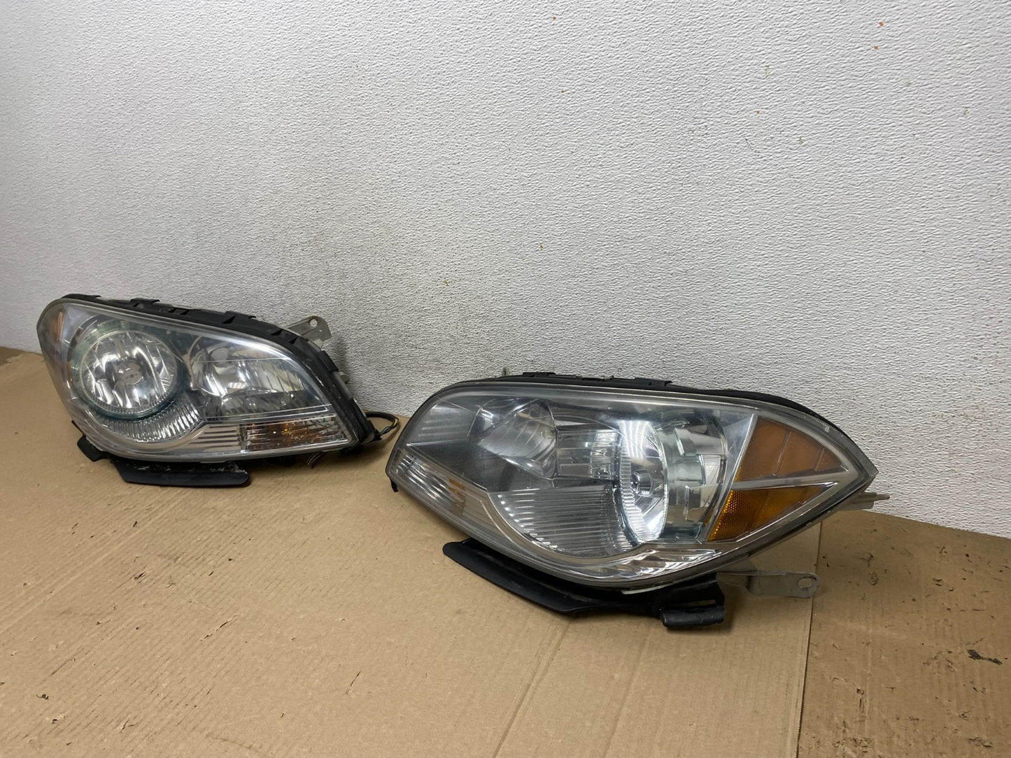 2008 to 2012 Chevrolet Malibu Left+Right Side Set Headlights AF5842 DW1