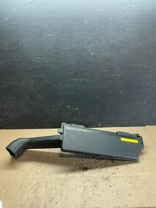 2003 to 2008 Nissan Murano Air Intake Cleaner Duct M6010 DG OEM0