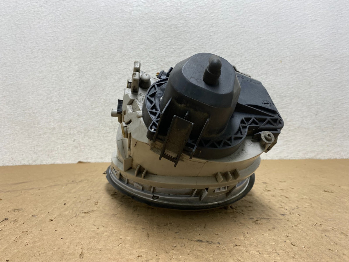 1998 to 2005 Volkswagen Beetle Left Driver LH Side Headlight AG1325 DW8