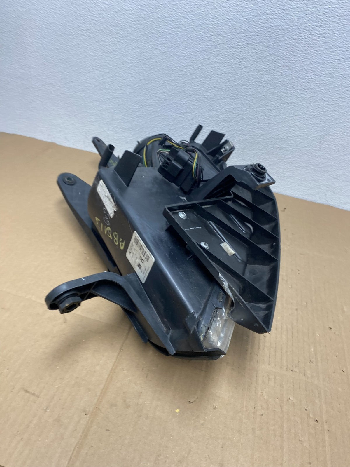 2007 to 2010 Saturn Outlook Right Passenger RH Halogen Headlight OEM AB8113 DW8