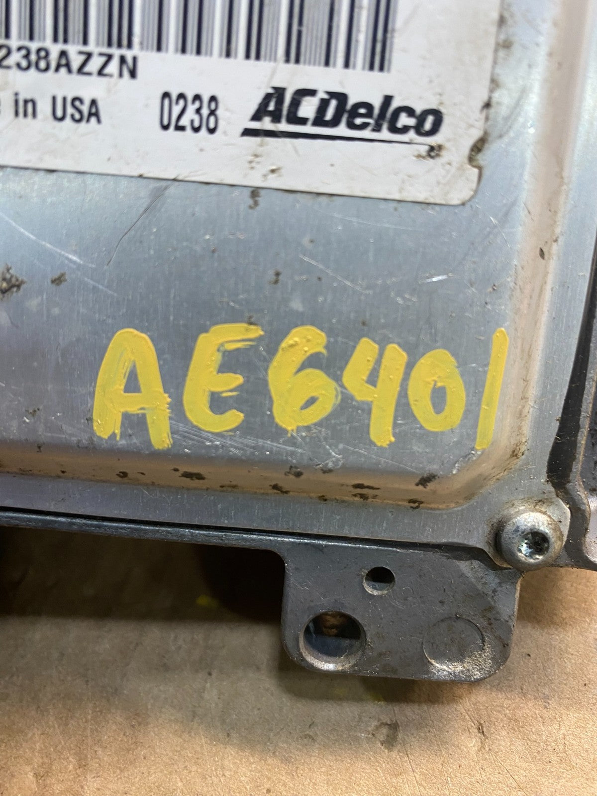 2010-2014 Chevrolet Yukon Tahoe Suburban Engine Control Module ECM ECU AE6401 DW3