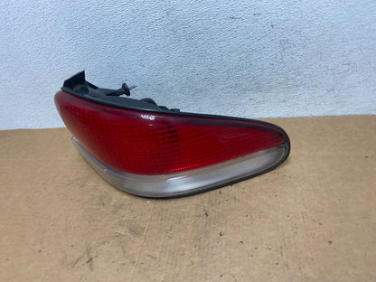 1995 to 2000 Chrysler Cirrus Right Driver RH Tail Light AD5136 LK1