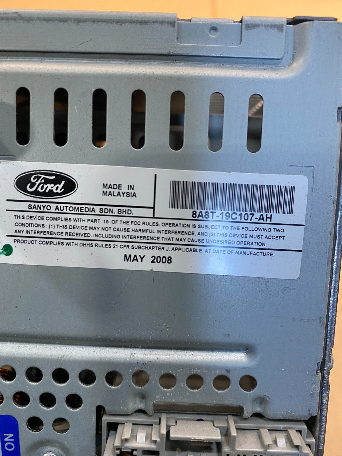 2011-2012 Ford Flex Dash AM/FM Radio CD Player 8a8t-19c107-ab AH1530 DG6