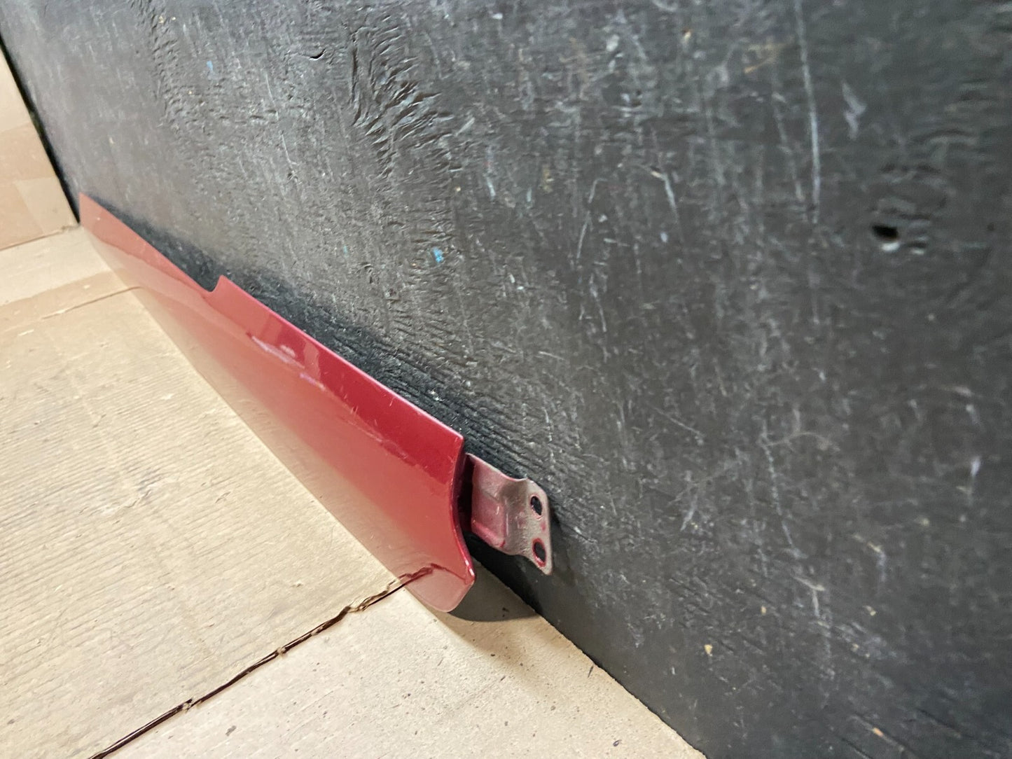 2008 to 2012 Kia Sedona Rear Right Quarter Rail Cover Moulding Trim OEM I73201