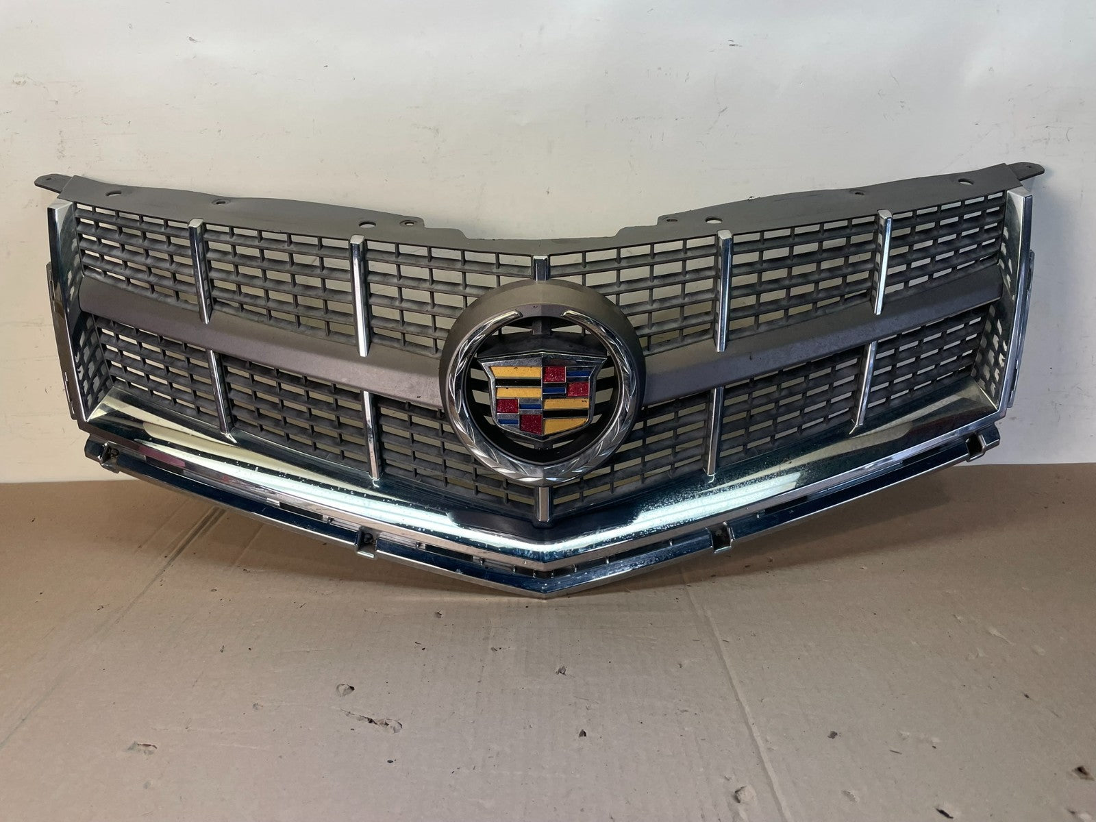 2010 2011 2012 Cadillac SRX Front Upper Grille Grill AG7665 DG0