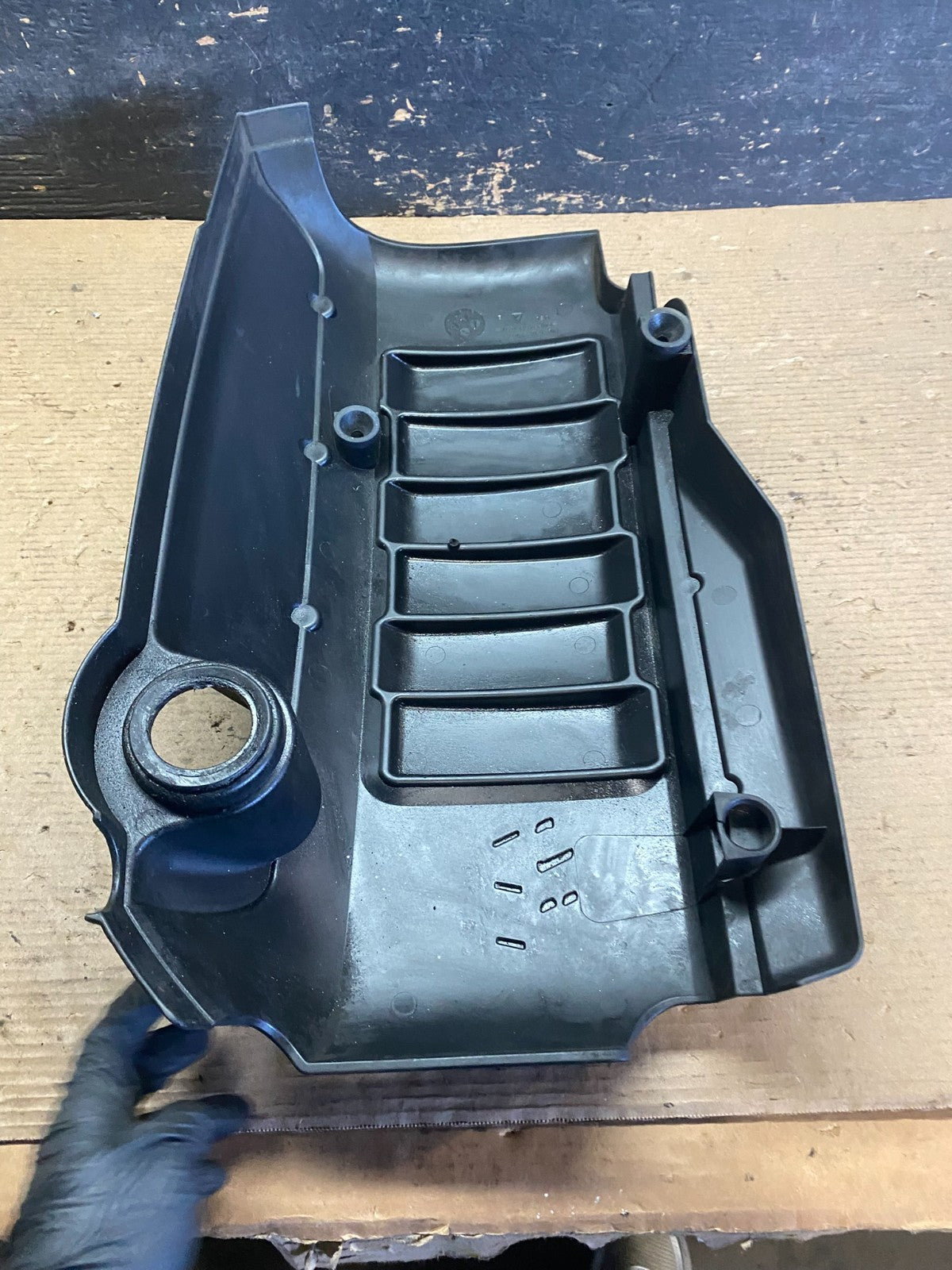 2007 to 2008 GMC Acadia 3.6L VVT Engine Cover Shield S3426 DG7