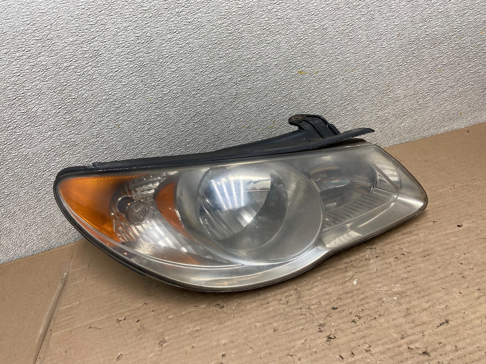 2007 2008 2009 2010 Hyundai Elantra Right Passenger Side Headlight OEM AA9434 DW0