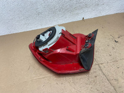 2012 to 2015 Volkswagen Passat Left Driver Lh Side Tail light AF5749 LK5