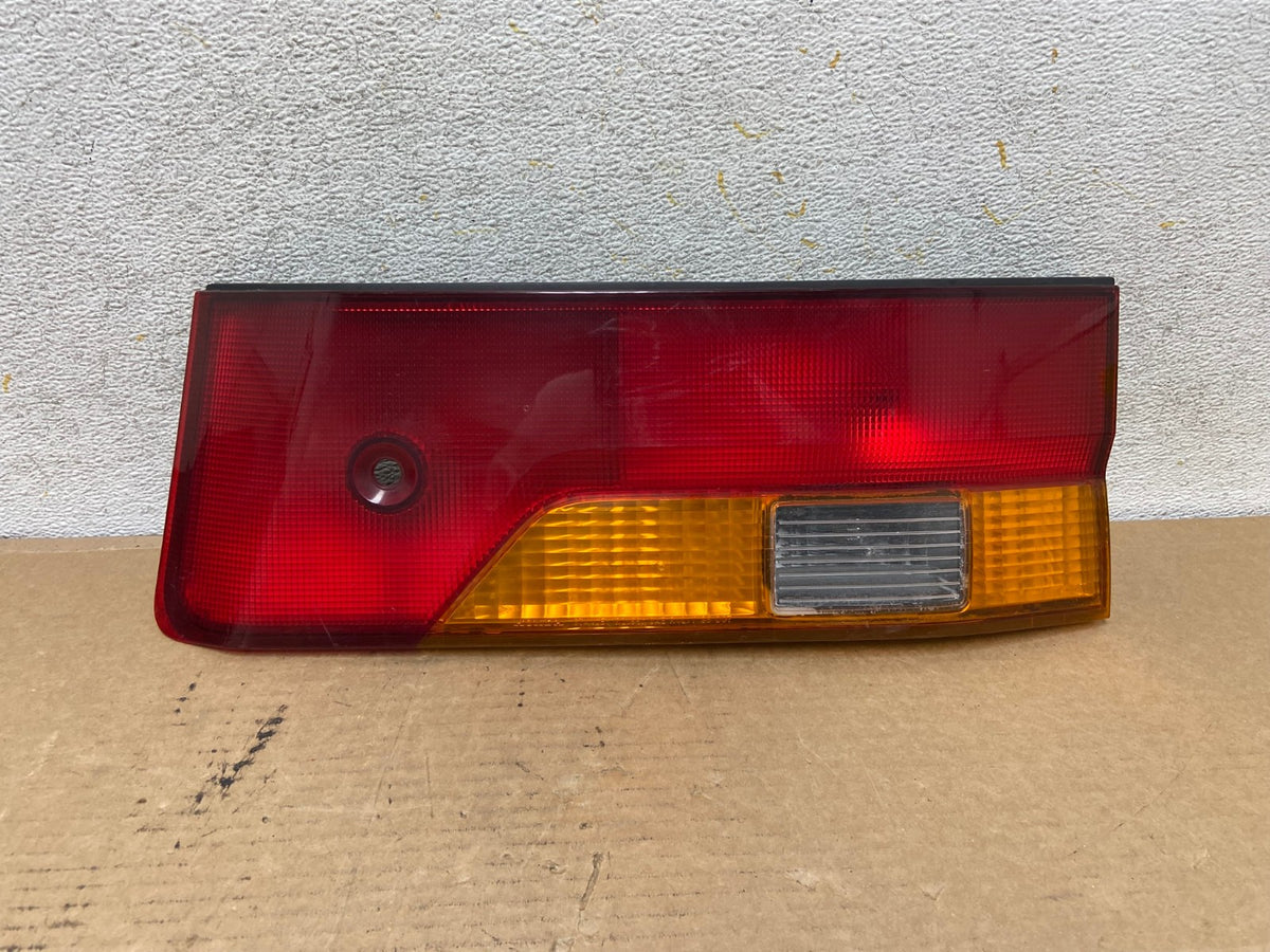 2002-2004 Honda Odyssey Right Passenger RH Side Tail Light Inner AH7905 LK0