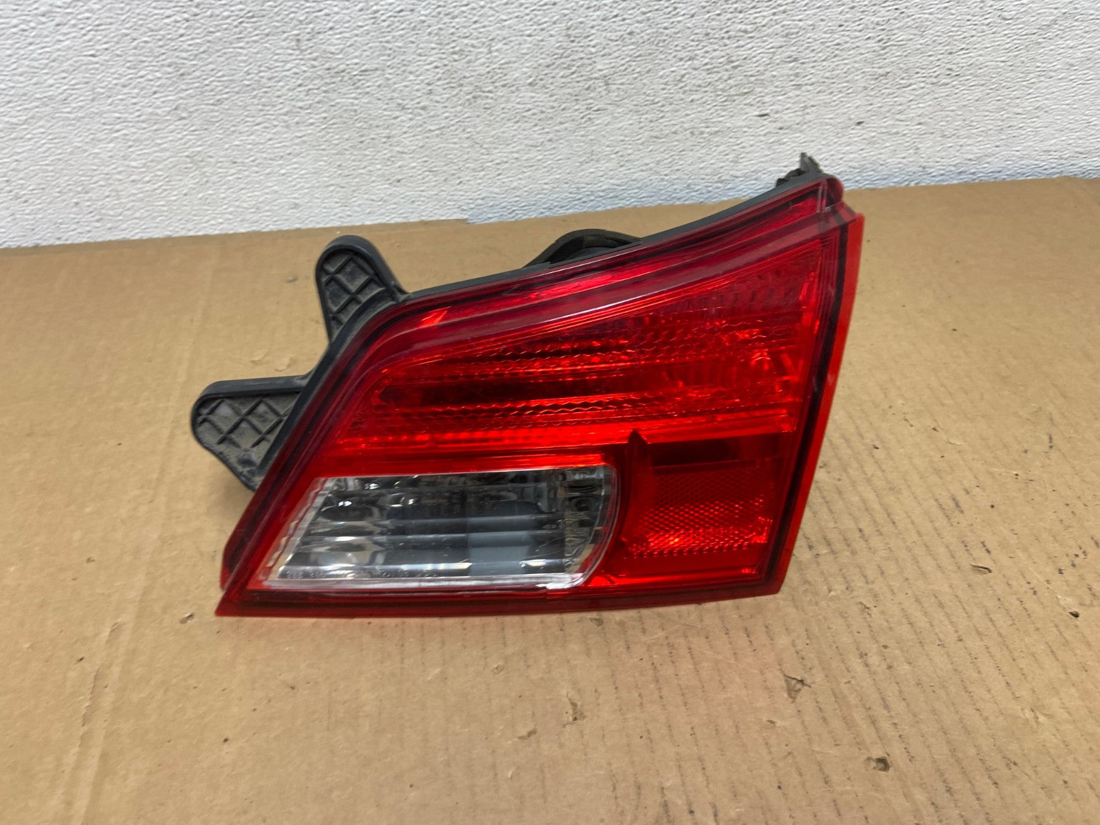 2010 - 2014 Subaru Outback Right Passenger RH Inner Tail Light AD0842 LK0
