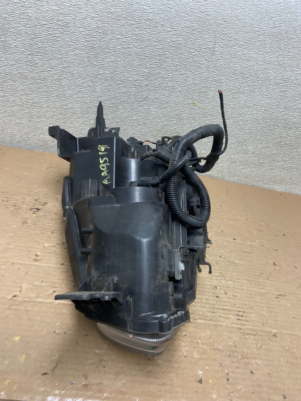 Halogen 2009-2014 Nissan Maxima Right Passenger Headlight AA9519 DW7