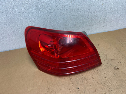 2008 to 2015 Nissan Rogue Left Driver Lh Side Tail Light AD0674 LK0