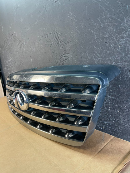 2006 2007 2008 Infiniti Fx35 Front Upper Grill Grille W/ Emblem AE0818 DG1