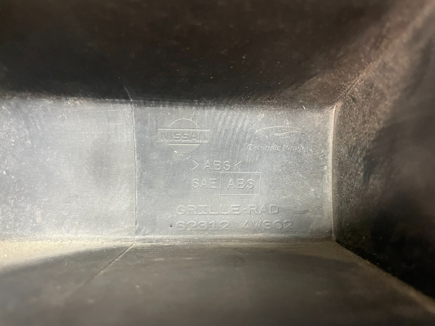 2002 2003 2004 Nissan Pathfinder Front Upper Grill Grille AE3570 DG6