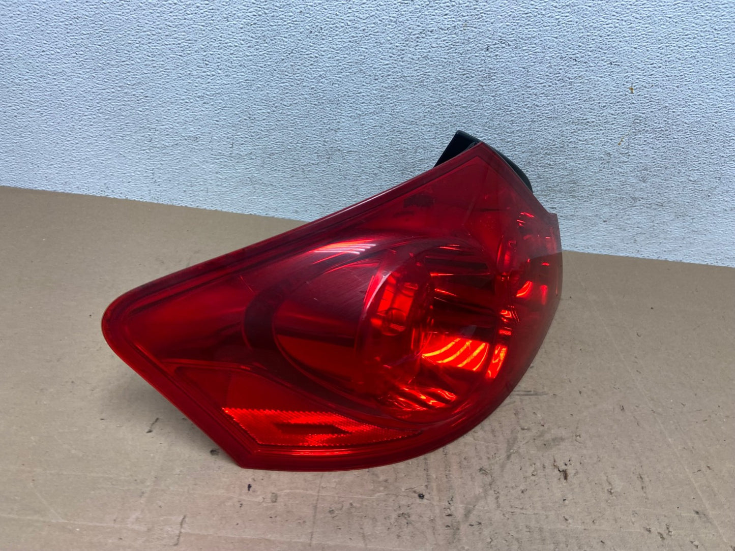 2007 to 2013 Infiniti G35 G37 Sedan Left Driver LH Side Tail Light AE6169 LK2