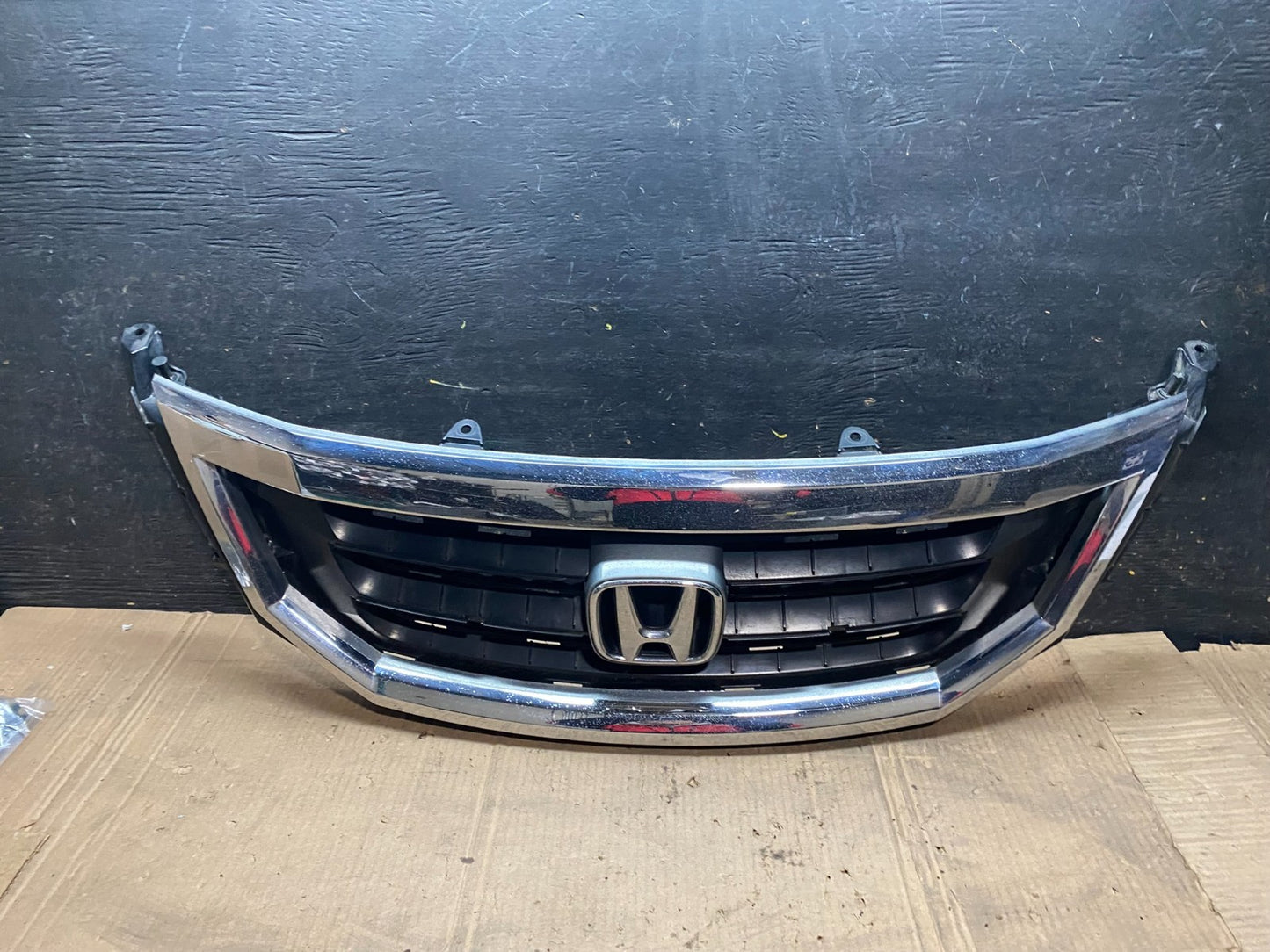 2008 2009 2010 Honda Odyssey Front Upper Grill Grille Oem W2316  DG0