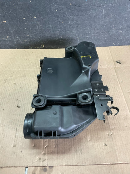 2007 to 2010 BMW X5 Air Intake Cleaner Filter Housing Box M2542 DG7