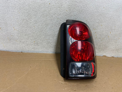 2002 to 2009 Chevrolet Trailblazer Right Passenger Rh Tail Light DEPO AH8360 LK1