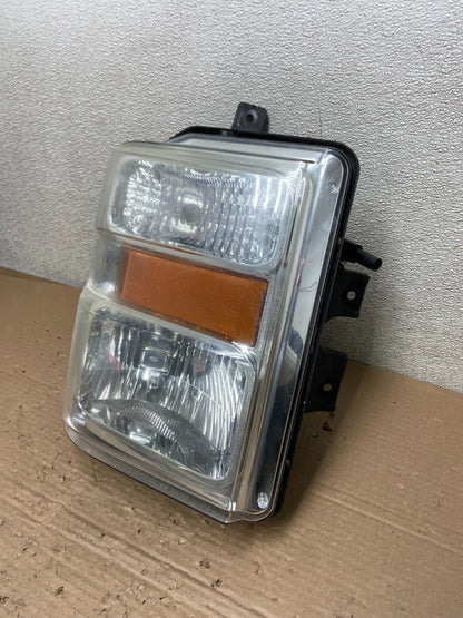 2008 to 2010 Ford F250 Super Duty Right Passenger RH side Headlight AB1516 DW1