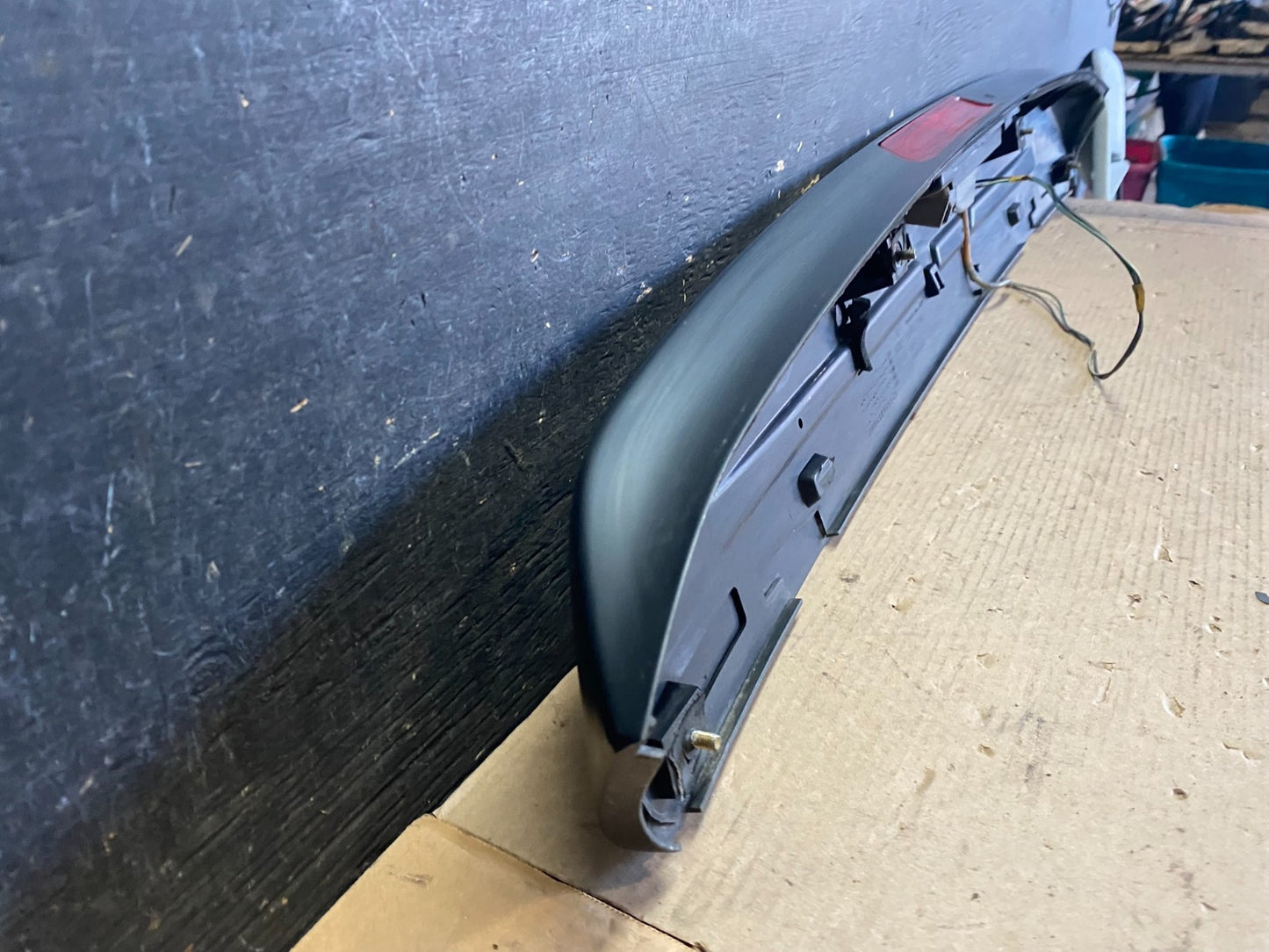 1999 to 2004 Honda Odyssey Rear Trunk Spoiler Gate Oem S1478 DG8