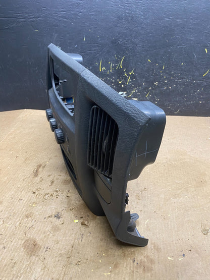 2002 to 2005 Dodge Ram Radio Climate Control Dash Air Vent Bezel Trim Z7188 DG3