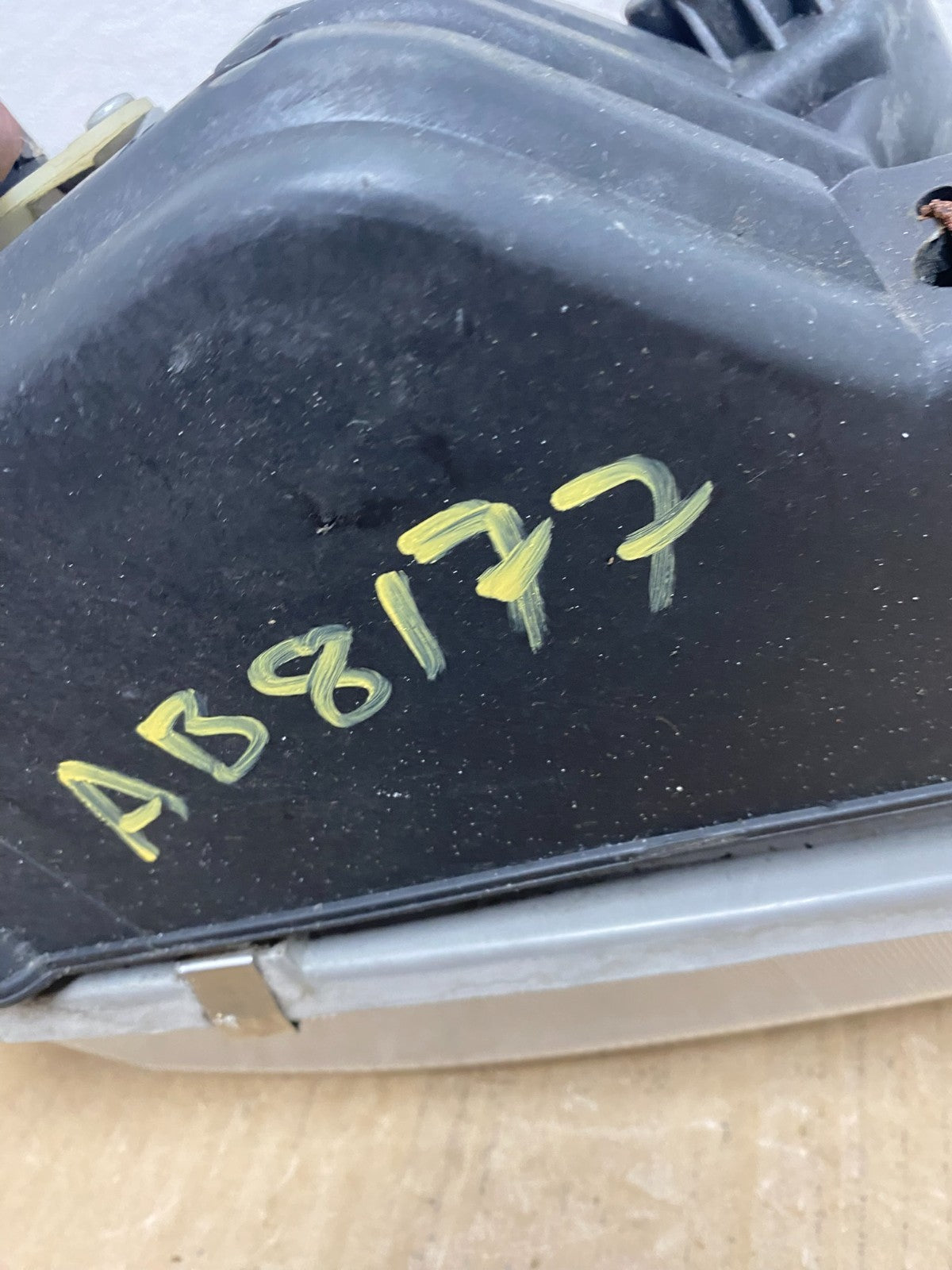 1995 to 1996 Toyota Camry Left LH Side Headlight OEM AB8177 DW10