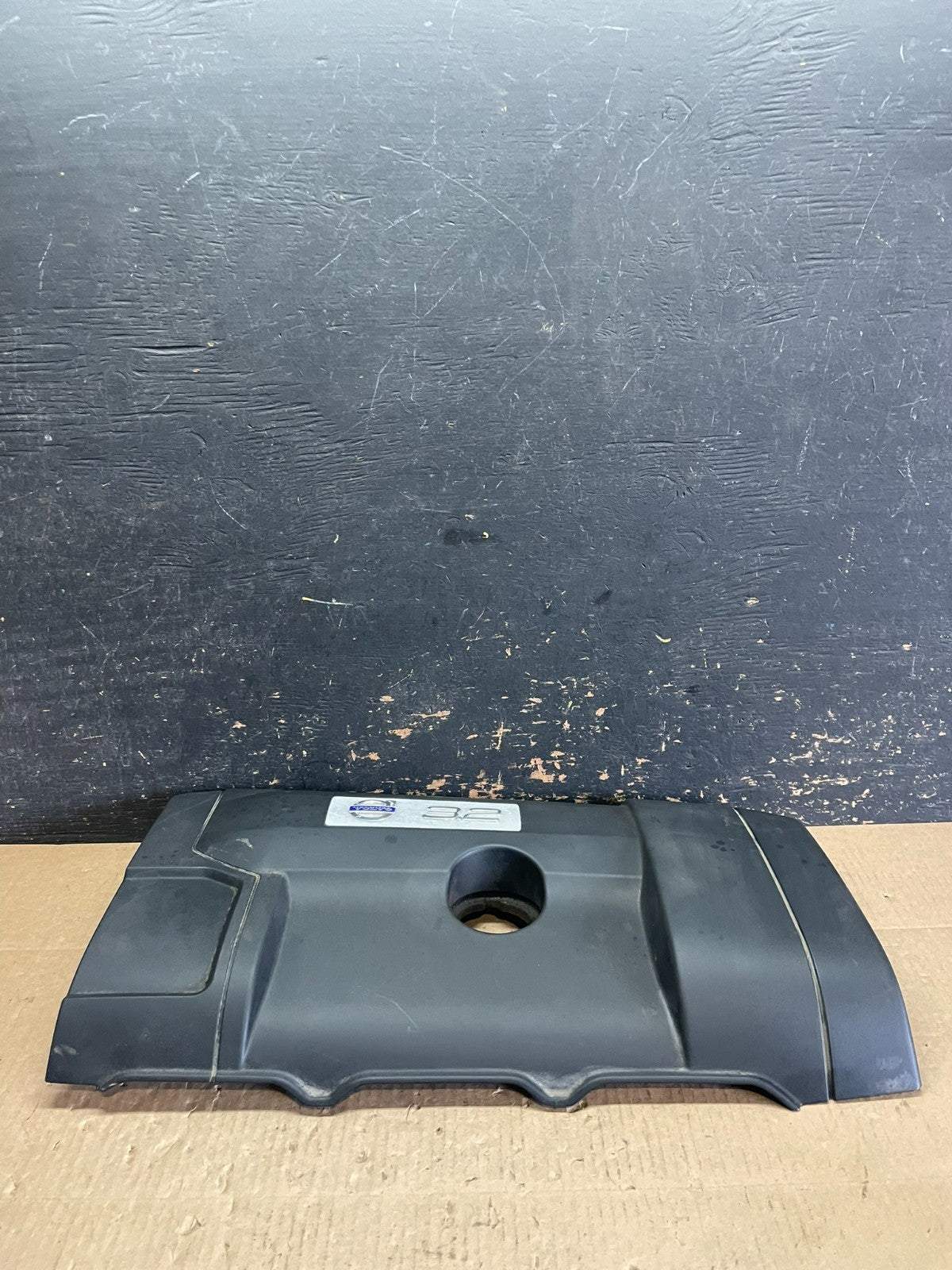 2007 to 2014 Volvo XC90 OEM 3.2L Upper Top Engine Motor Dust Cover Oem aa6132 DG3