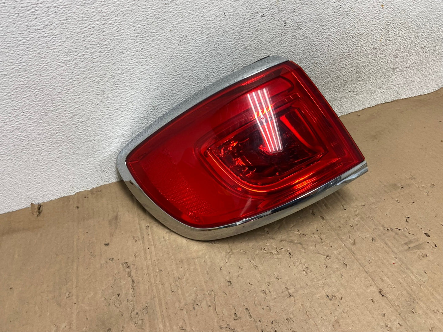 2013 to 2017 Buick Enclave Left Driver Side Tail Light AE9303 LK2