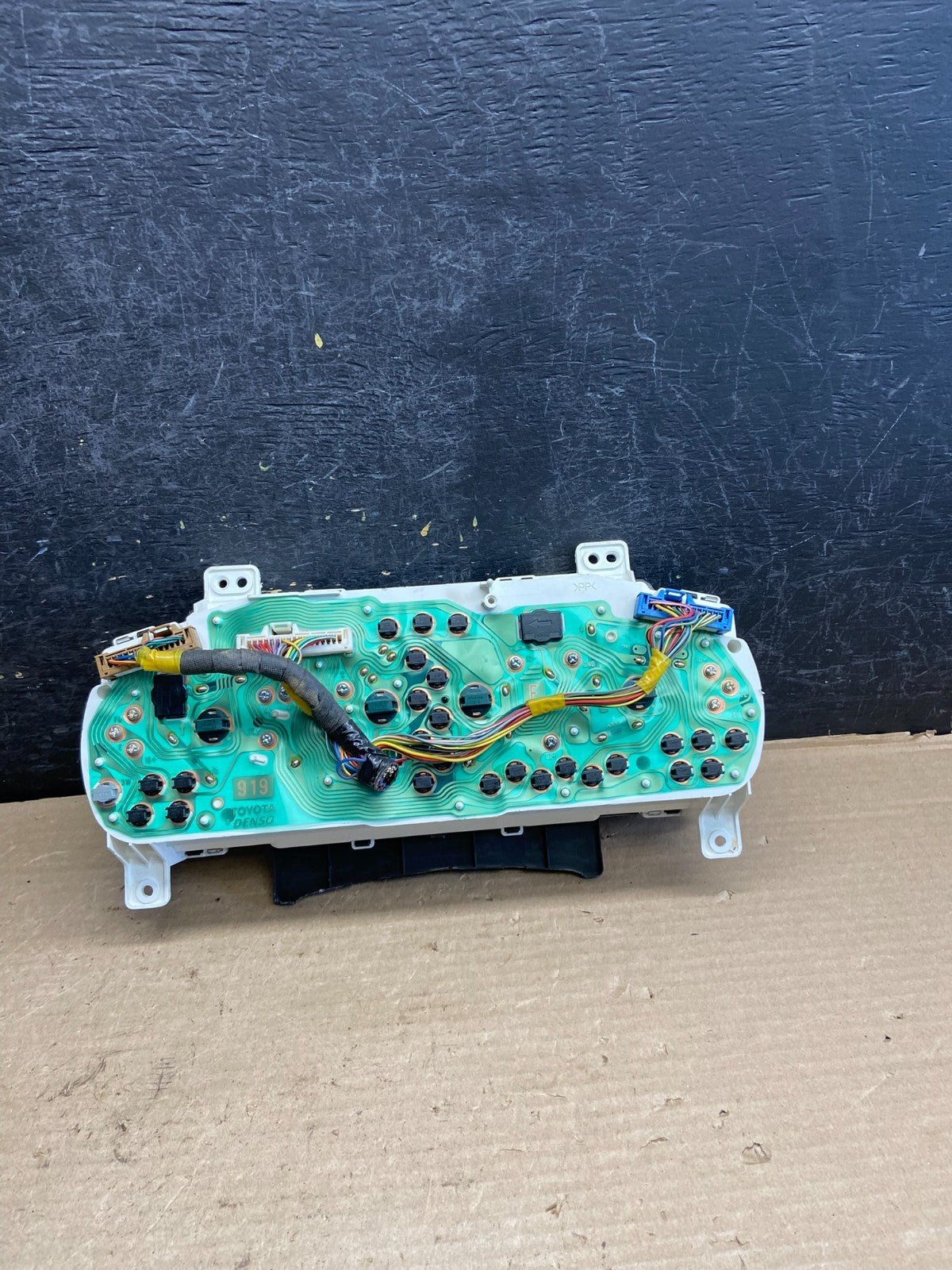 2001 2003 Toyota Sienna Speedometer Cluster Gauge ah3845 DG6