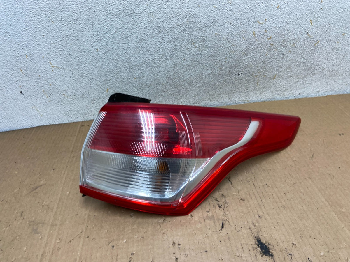 2013 to 2016 Ford Escape Right Passenger RH Side Tail Light AI8971 LK0