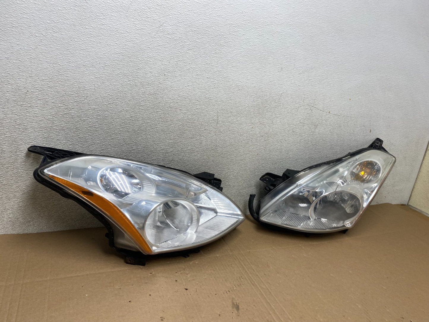 Sedan 2010 2011 2012 Nissan Altima Headlights Halogen Left+Right Side T8180 DW2