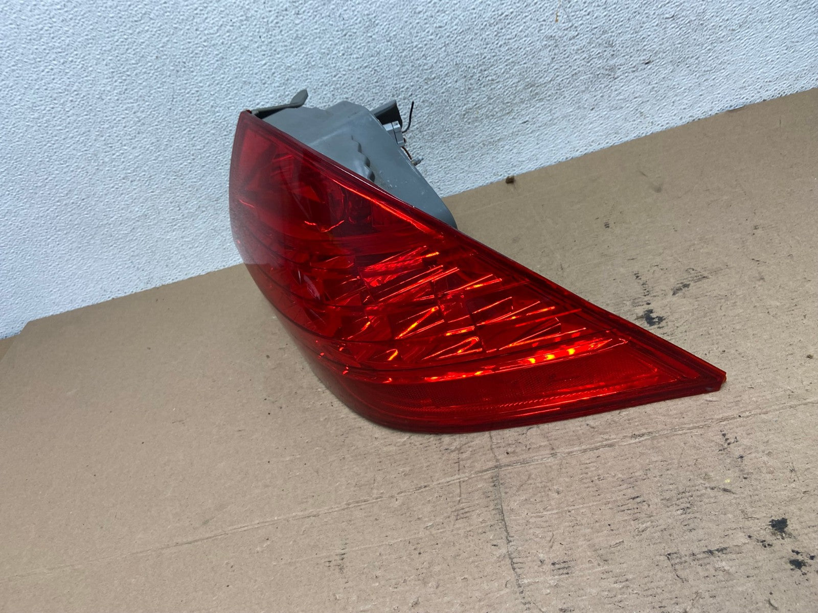 2006 - 2007 Honda Accord Right Passenger Side Tail light DEPO AF4806 LK1