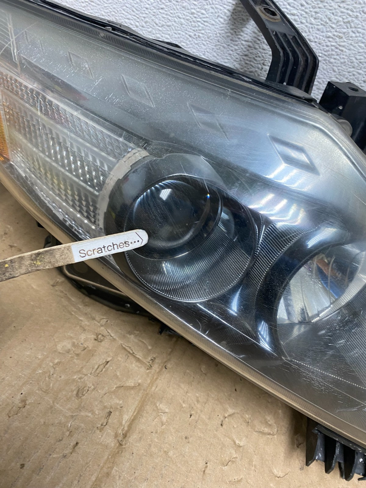 2011 to 2014 Nissan Murano Headlight Right Passenger Rh Halogen AE9032 DW3