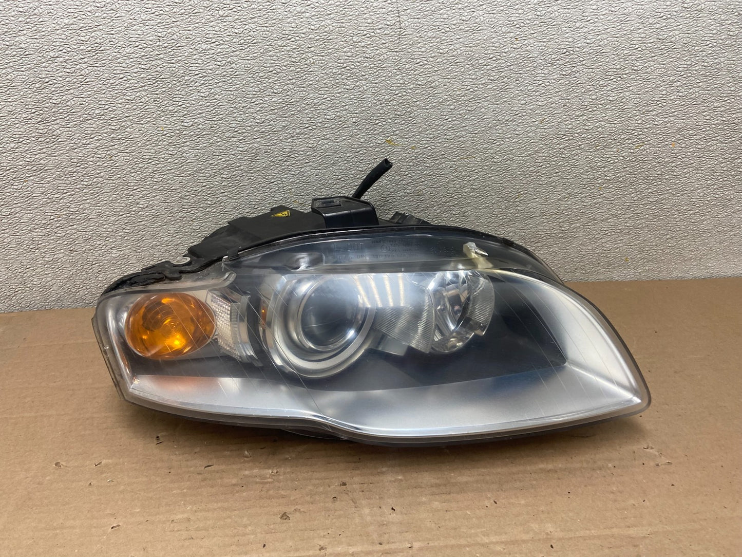 2005 2006 2007 2008 Audi A4 Right Passenger RH XENON HID Headlight Oem AA8716 DW0