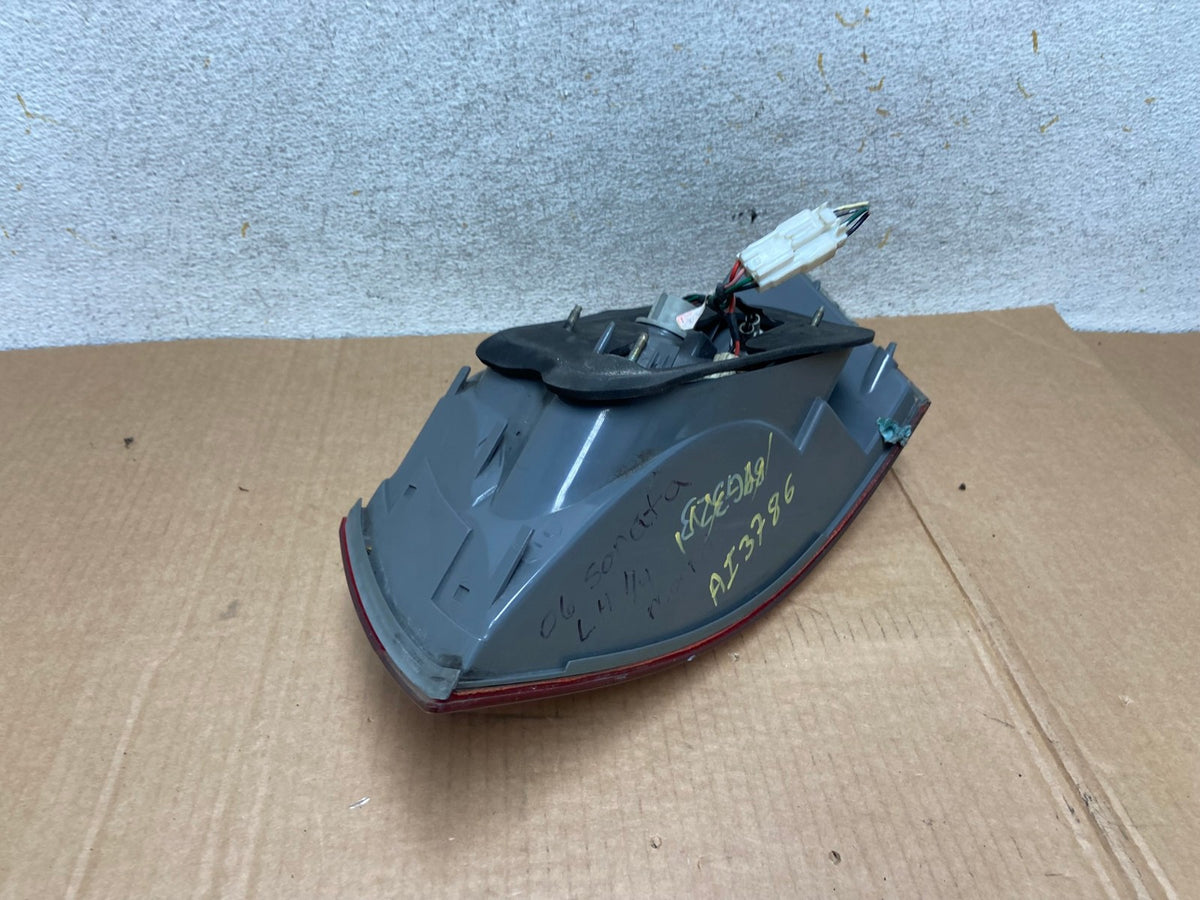 2006 2007 2008 Hyundai Sonata Left Driver Lh Side Tail Light AI3786 LK6