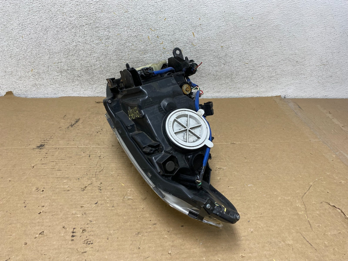 2010-2012 Infiniti G37 Right Passenger Side Xenon HID Headlight AH8168 DW10