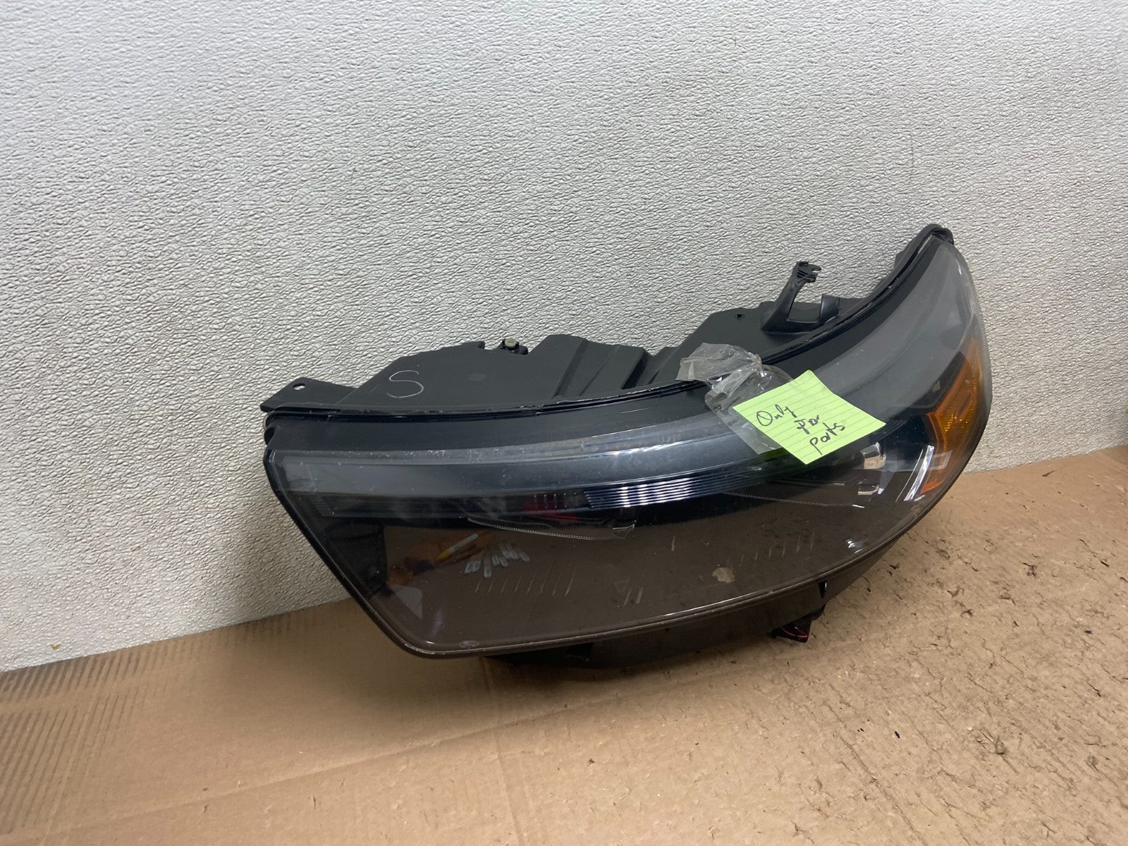 2020-2022 Ford Explorer Left Police Interceptor w/Module Headlight OE Y5028 DW2