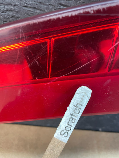 2013 to 2017 Cadillac XTS LED Third 3rd Center Tail Trunk Light AD0149 DG3