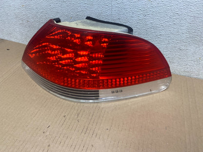 2002 to 2005 BMW 7-Series 745i 760i Right Passenger RH Side Tail Light Oem I59471