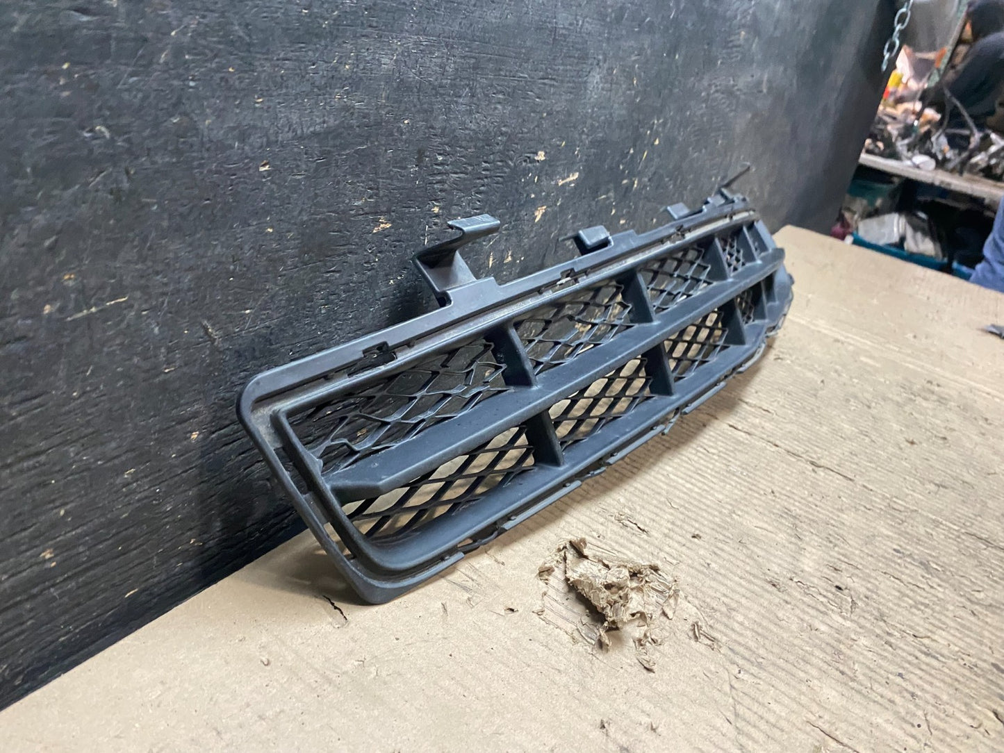 2010-2013 Buick Lacrosse Front Lower Grill Grille Oem V4167 DG2