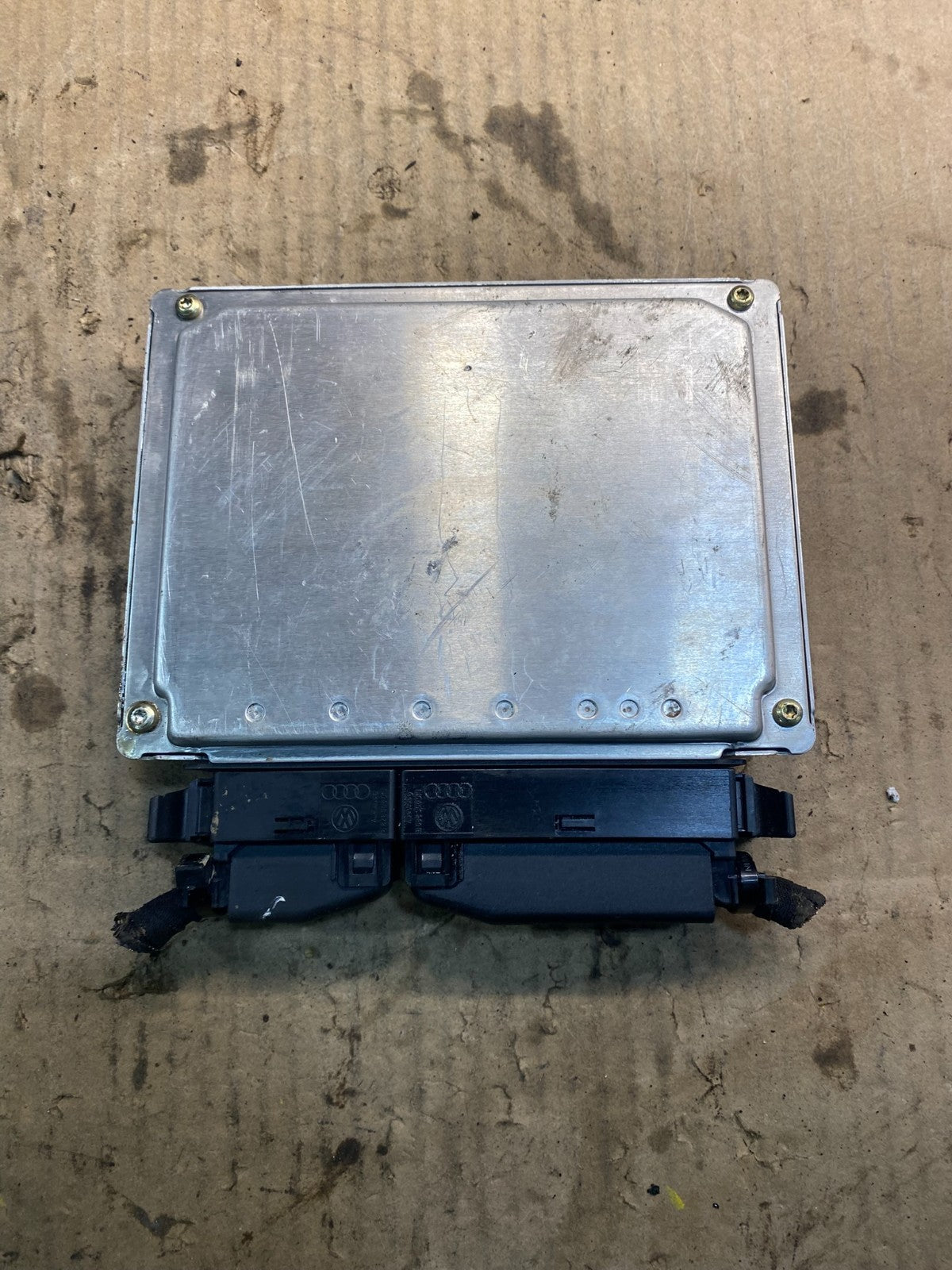 1996 1997 Audi A4 1.8L Turbo Engine Computer Ecu Pcm Ecm Pcu Oem OEM Z5010 DG2
