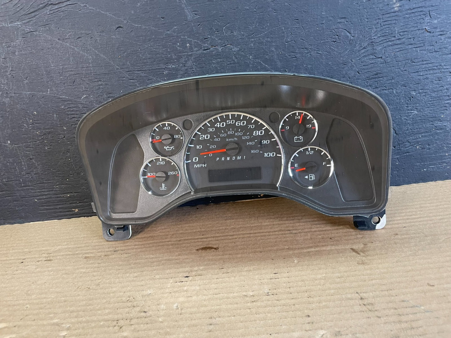 2008 to 2010 Chevrolet Express Speedometer Cluster Gauge AF3447 DW0