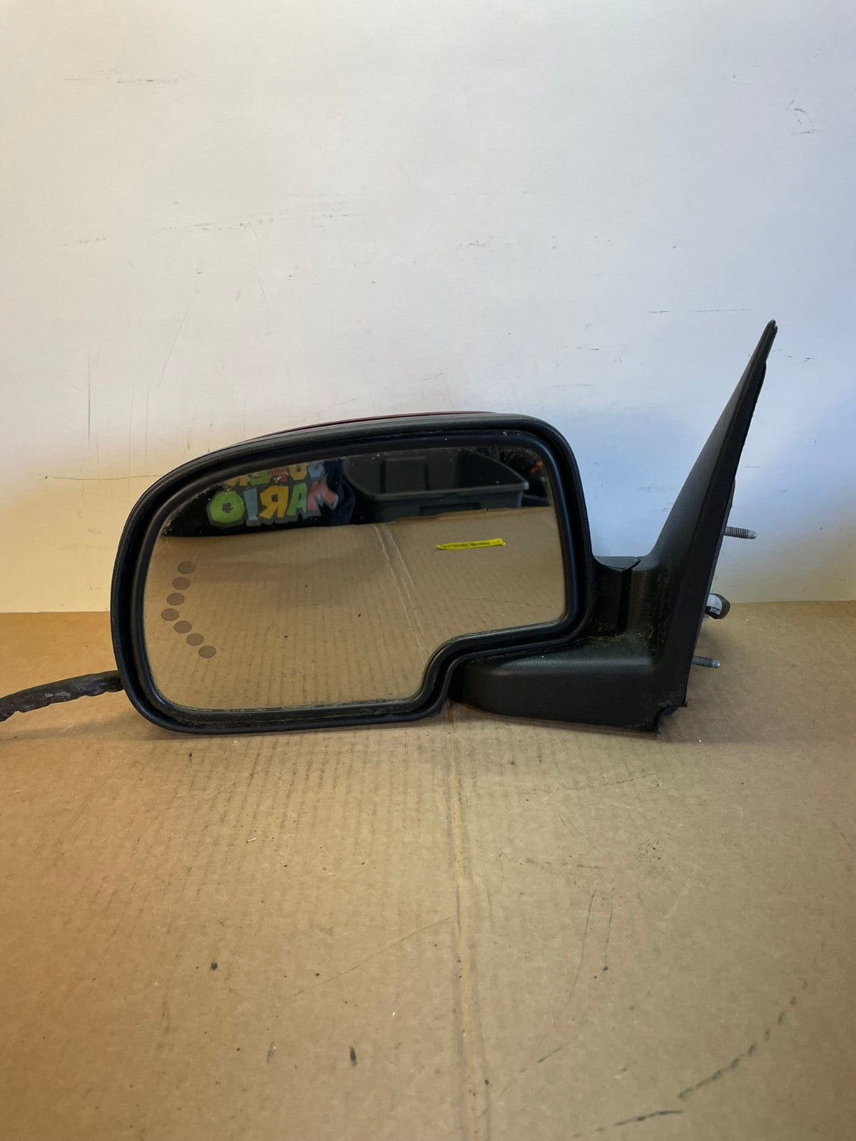 2003-2006 Cadillac Escalade Left Driver View Door Turn Signal Mirror AH6308 LK9